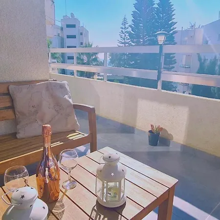 Vivid Apartamento Limassol